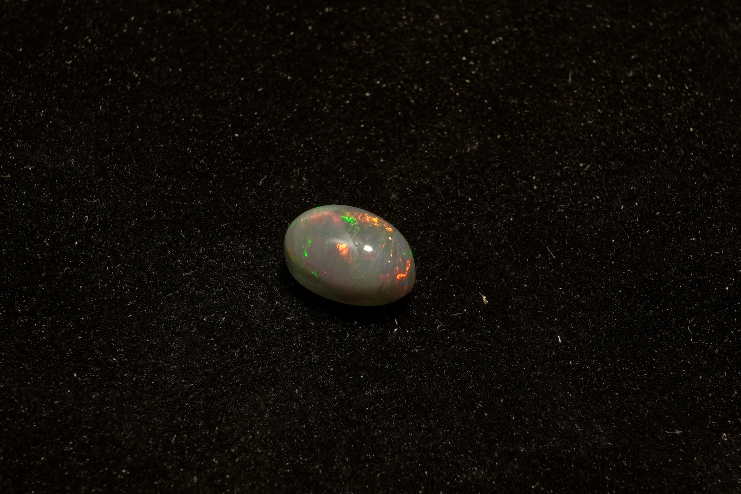 1.41 ct Black Opal 8.1 x 5.6 x 4.5