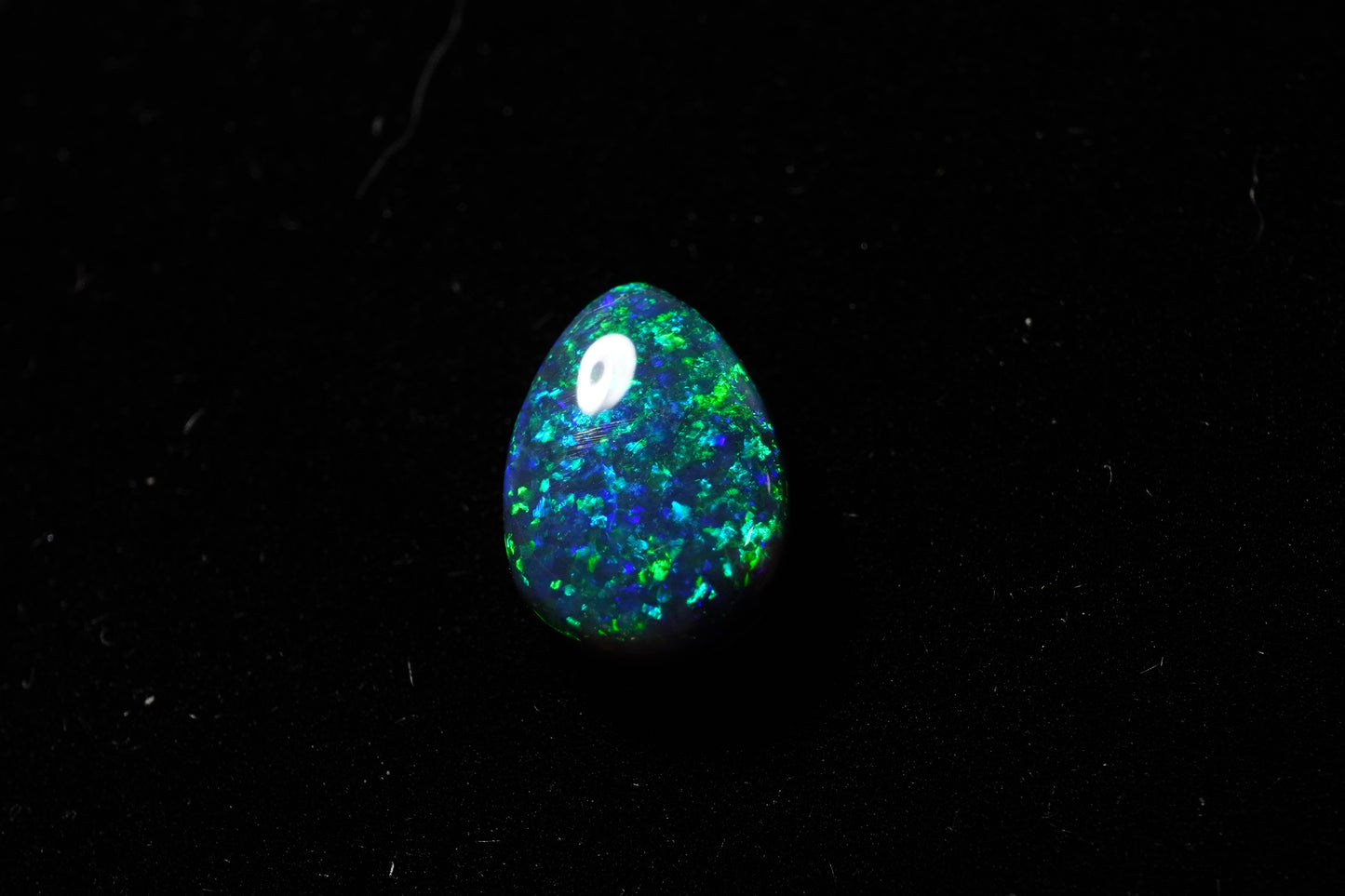 2.04 ct Black Opal 10.1 x 7.2 x 3.8mm