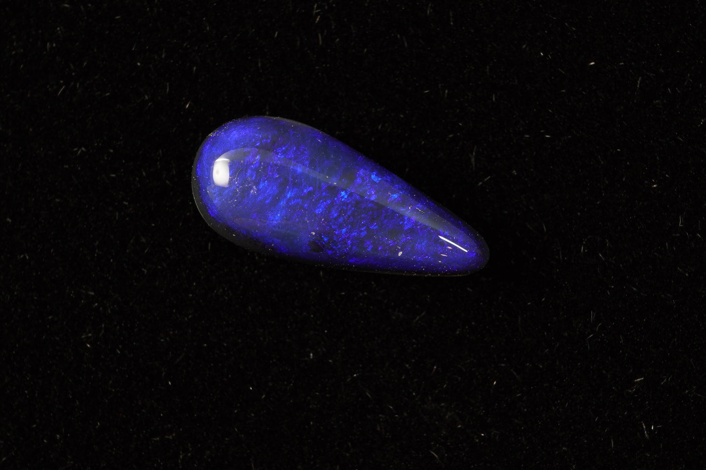 0.975 ct Black Opal 10.8 x 4.6 x 3.2mm