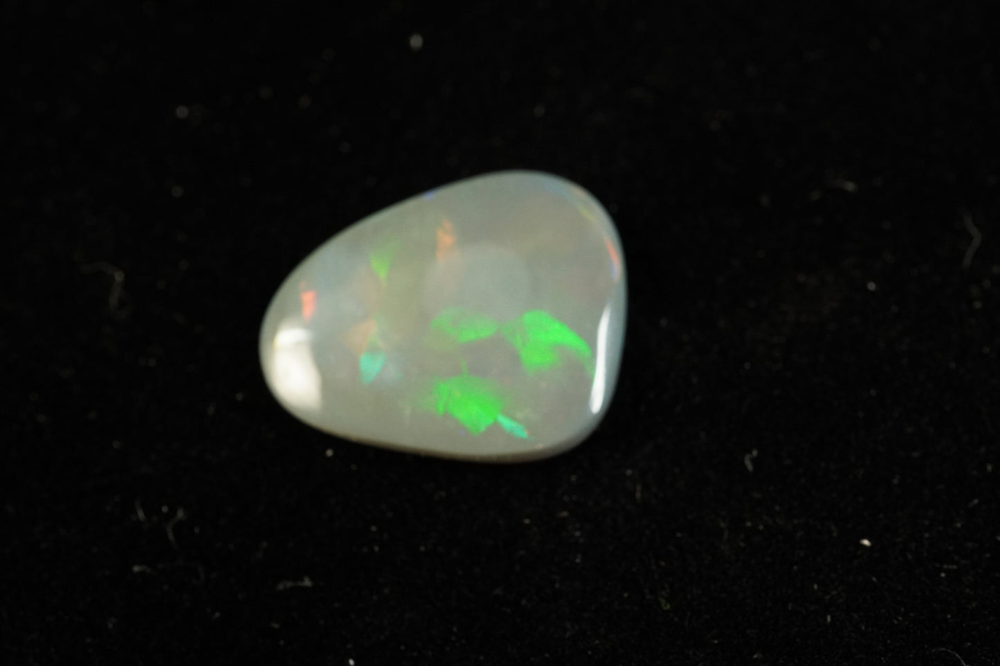 3.9 ct Dark Crystal Opal 16.9 x 14.7 x 2.3