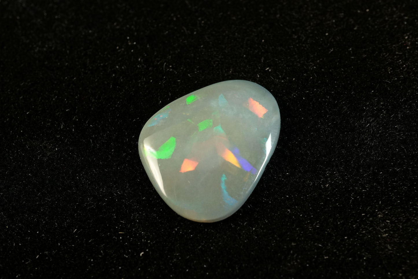 3.9 ct Dark Crystal Opal 16.9 x 14.7 x 2.3