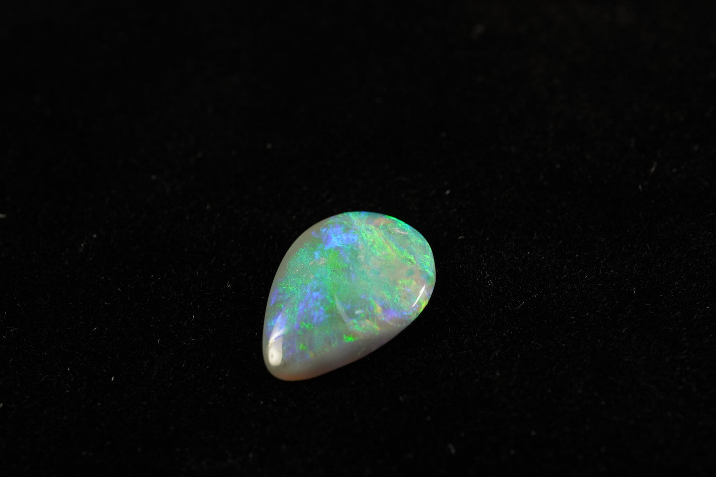 1.87 ct Doublet Opal 13 x 9.5 x 2.4mm