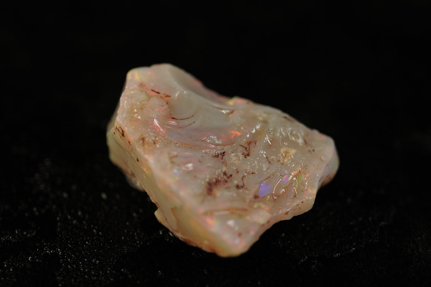 16.6 ct single rough opal piece