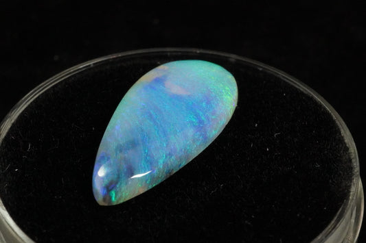 2.7 ct picture stone 18.5 x 8.3 x 2.5mm