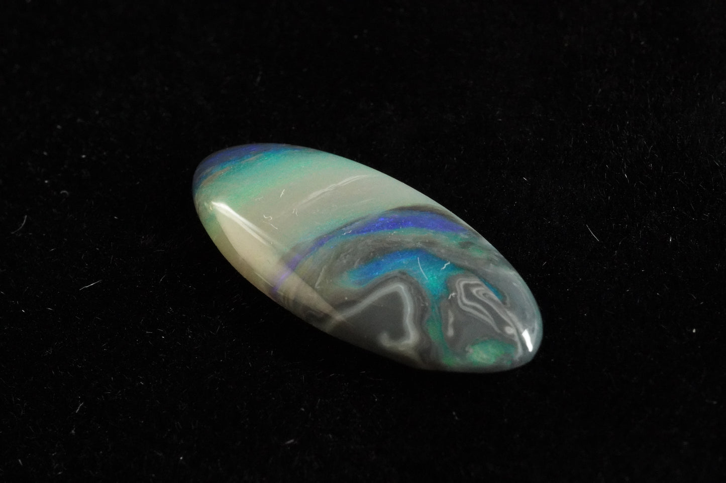 1.3 ct picture stone 16 x 6.7 x 1.7mm