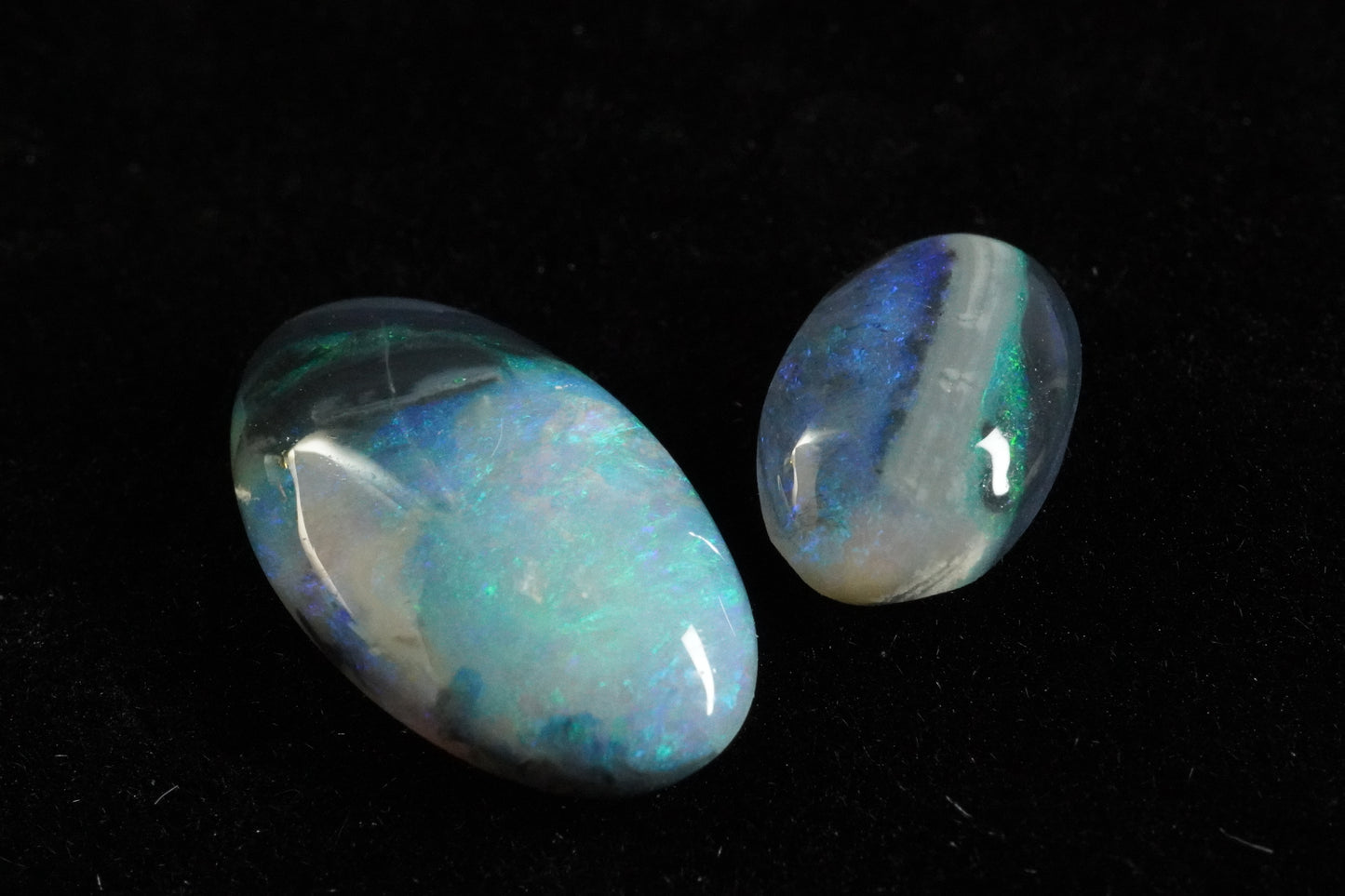 picture stone combo 2.7 ct 12.7 x 7.2 x 2.9 with 8.3 x 5.3 x 2.9mm