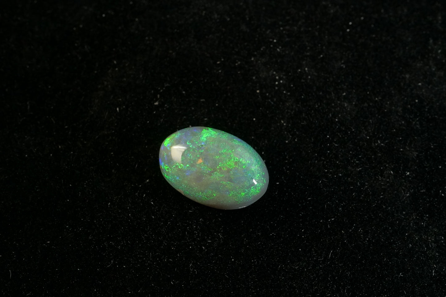 0.985 ct Dark Opal 8 x 5.2 x 3.5 mm