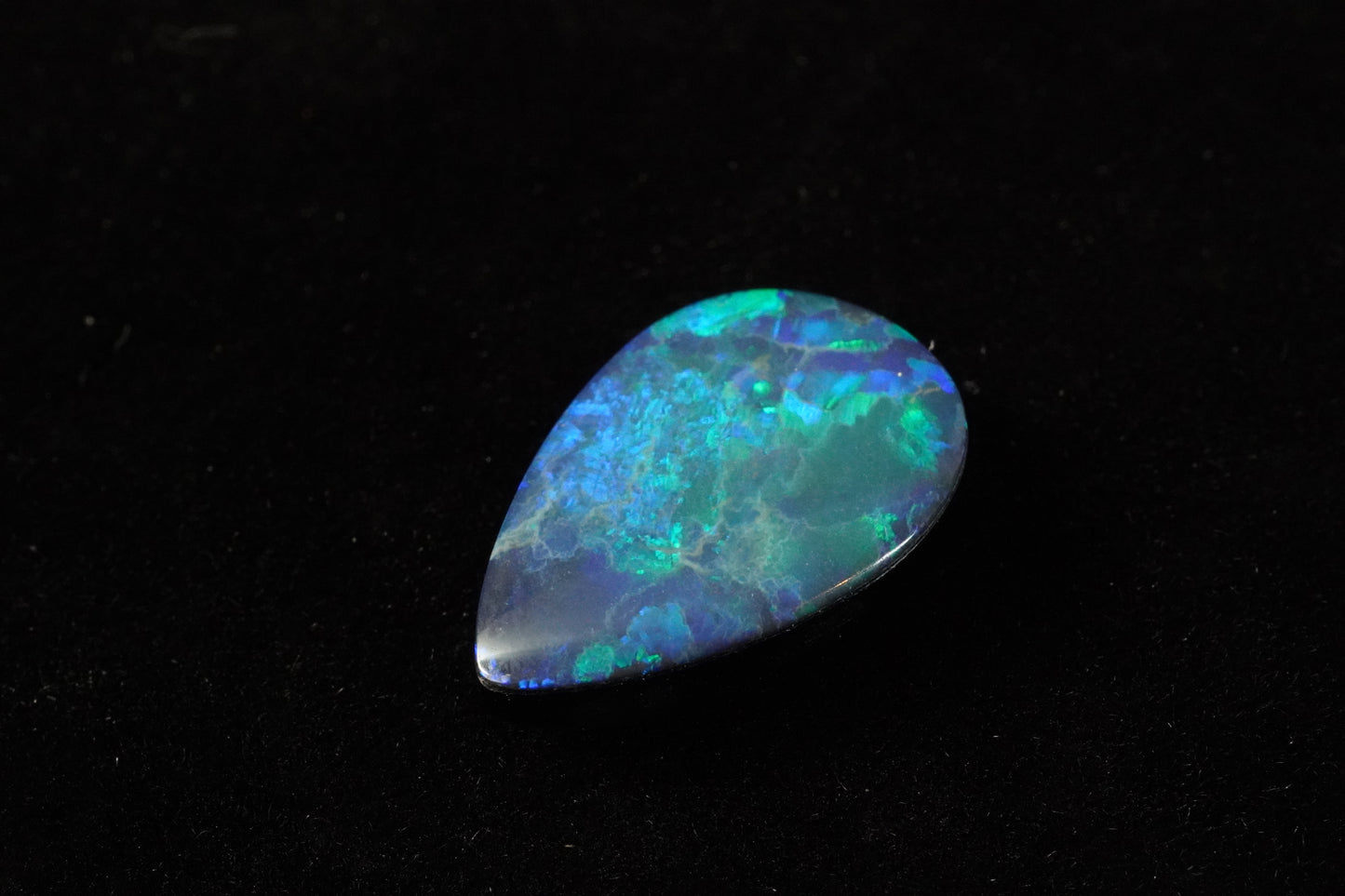 9.7 ct Doublet 19.2 x 12.9 x 4.7 mm