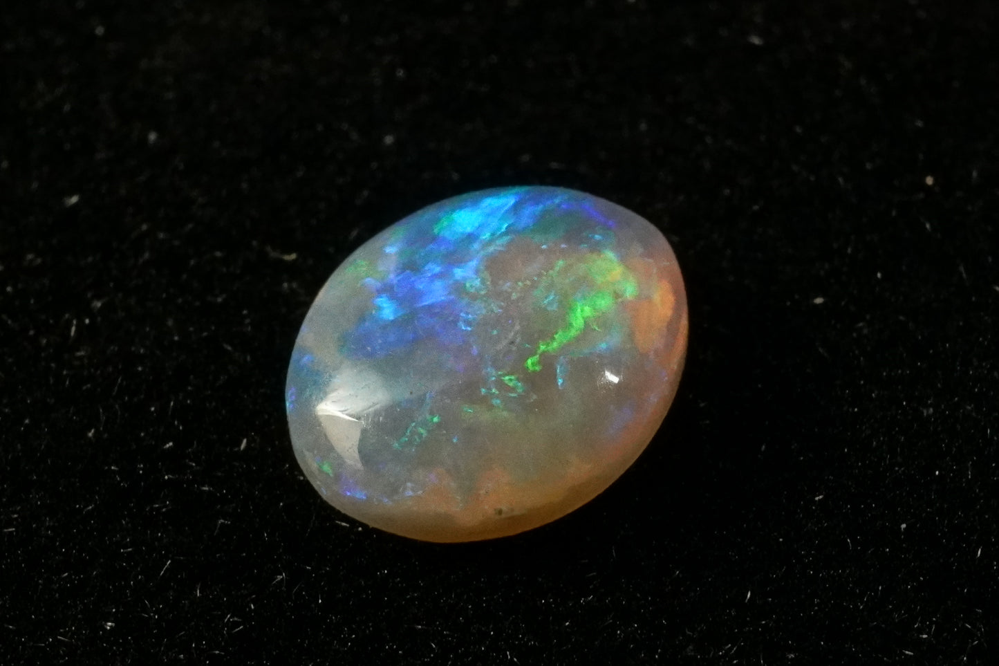 0.61 ct Crystal Opal 6.4 x 4.5 x 2.2 mm