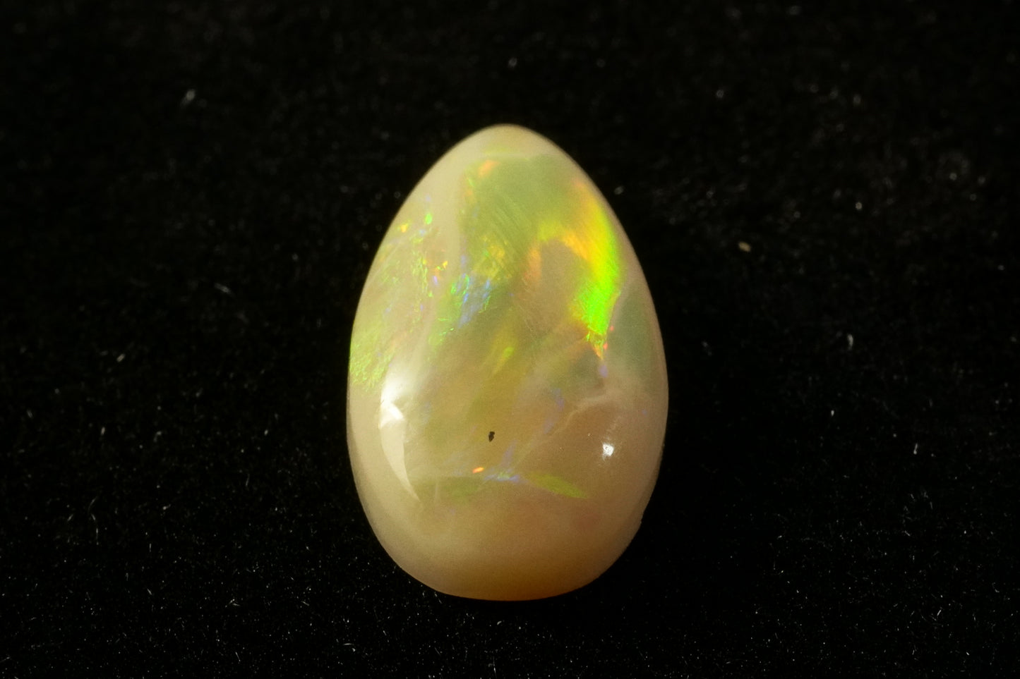 2.25 ct White Opal 12.4 x 7.3 x 3.4 mm