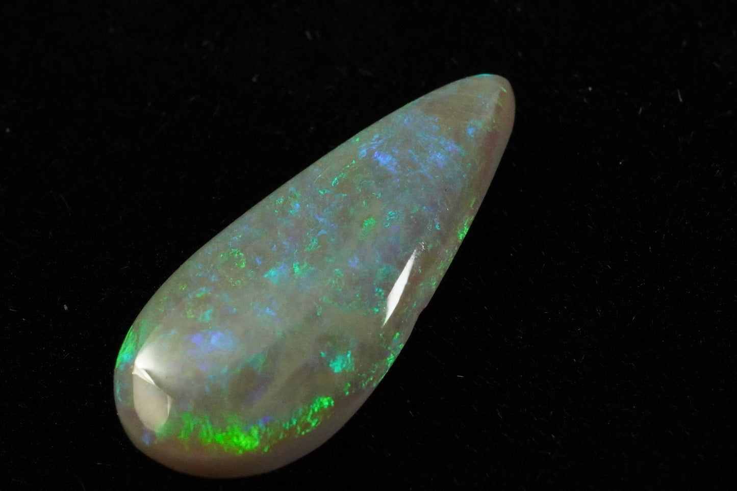 1.6 ct Dark Opal 16.3 x 6.8 x 2.1 mm