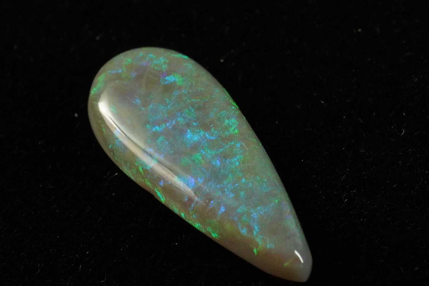 1.6 ct Dark Opal 16.3 x 6.8 x 2.1 mm