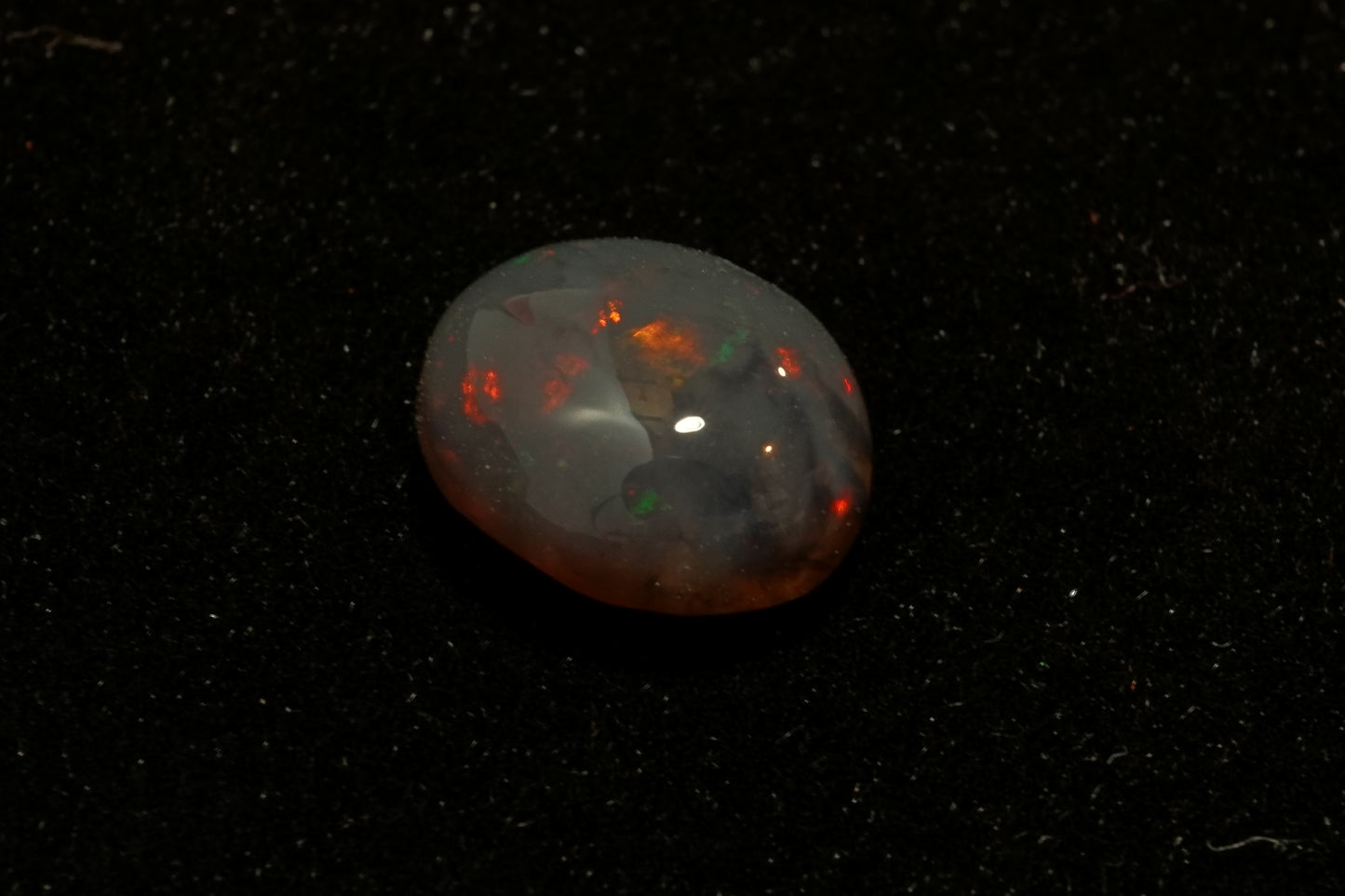 5.7 Ct Crystal Opal 12.8 x 10.8 x 6.6 mm