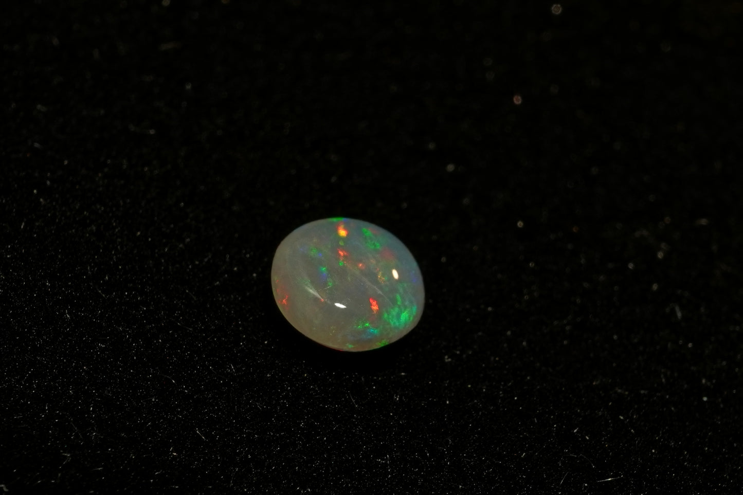0.33 ct crystal opal 4.8 x 2.1 mm