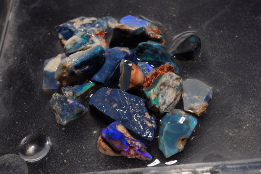 82.5 ct Lightning Ridge black rough opal
