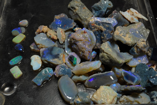 Beginner's Parcel 260 ct Rough opal + 6 Rubs (1 doublet rub)