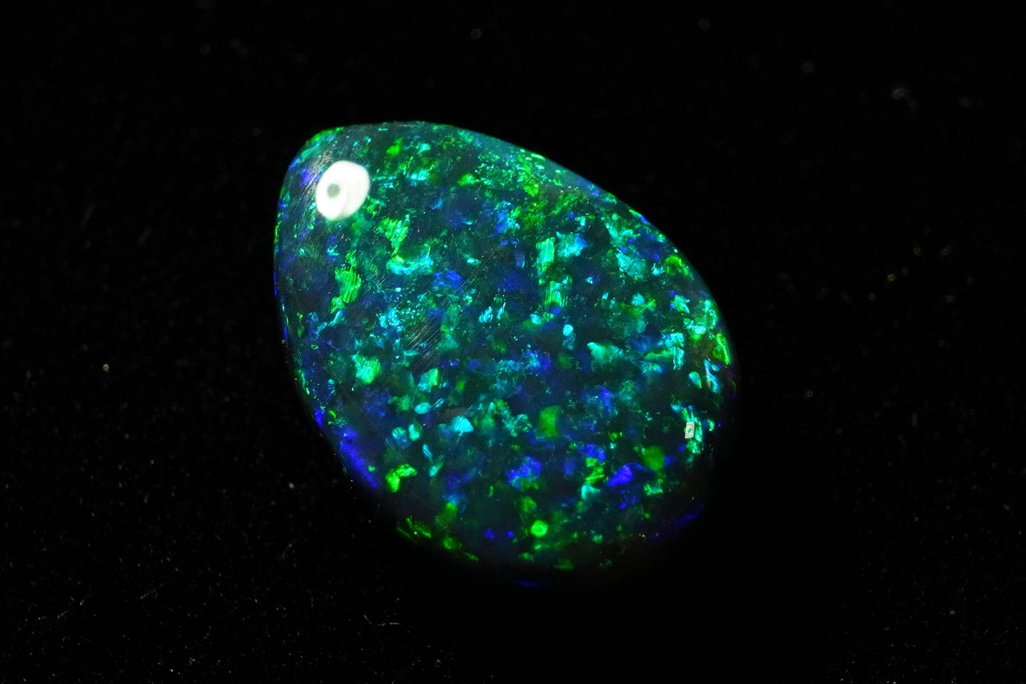 2.04 ct Black Opal 10.1 x 7.2 x 3.8mm