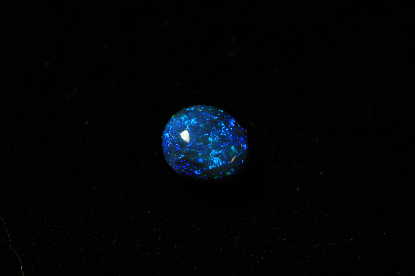 1.34 ct Black Opal 8.1 x 7.1 x 3.5 mm