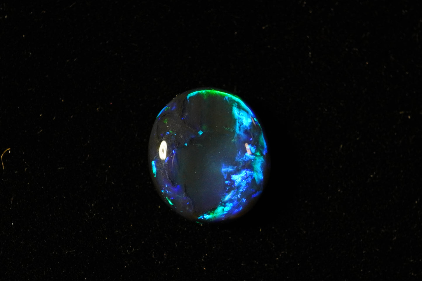 1.9 ct Black Opal 9.6 x 8.5 x 3.1 mm