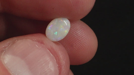 0.5 ct White Opal 7 x 5.2 x 2 mm
